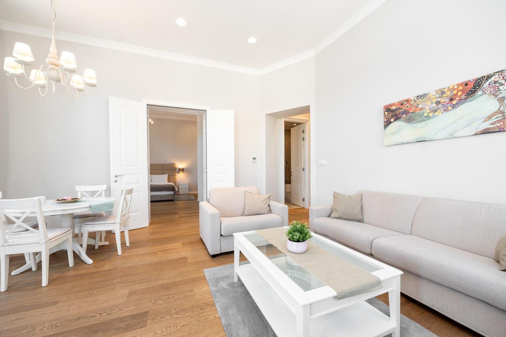 Slavija Fontana Lux Apartments Белград Экстерьер фото
