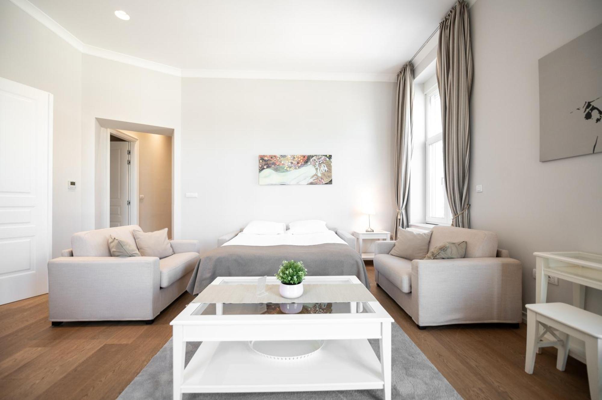 Slavija Fontana Lux Apartments Белград Экстерьер фото